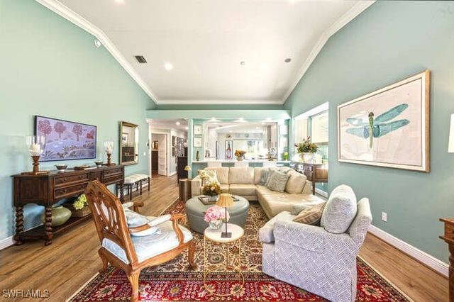 254 Edgemere WAY E, Naples, FL 34105