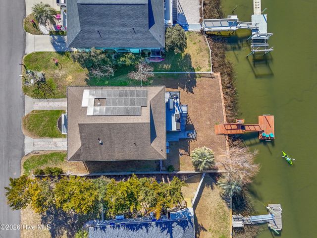 205 SW 15th Street, Oak Island, NC 28465