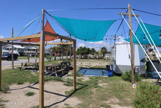 205 SW 15th Street, Oak Island, NC 28465