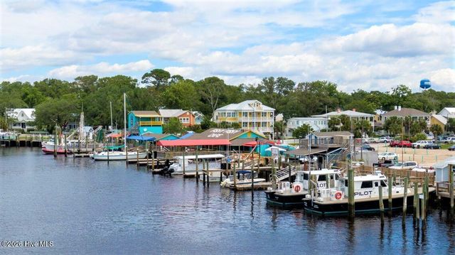 205 SW 15th Street, Oak Island, NC 28465