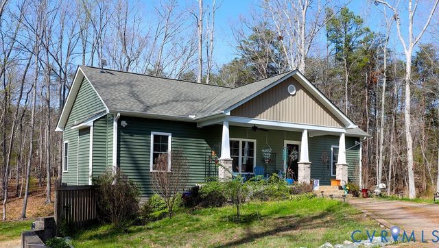 5670 Hickory St, Powhatan, VA 23139