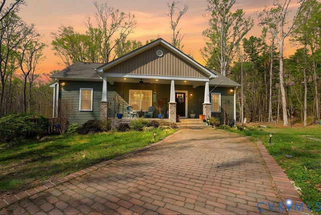 5670 Hickory St, Powhatan, VA 23139