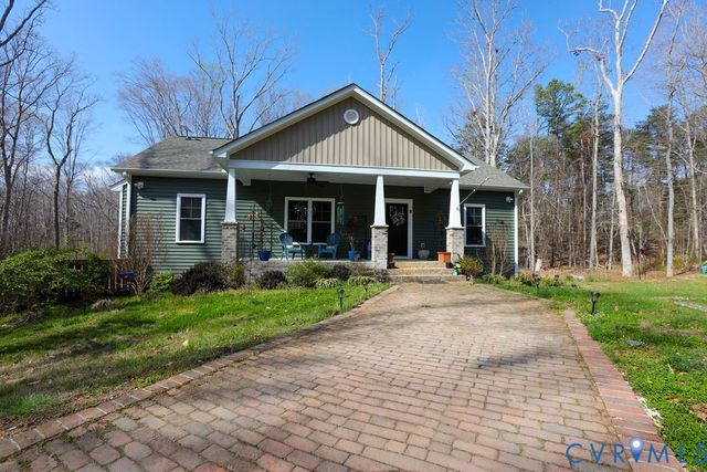 5670 Hickory St, Powhatan, VA 23139