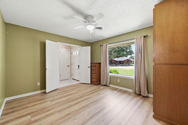 2506 Glen Court, Irving, TX 75062