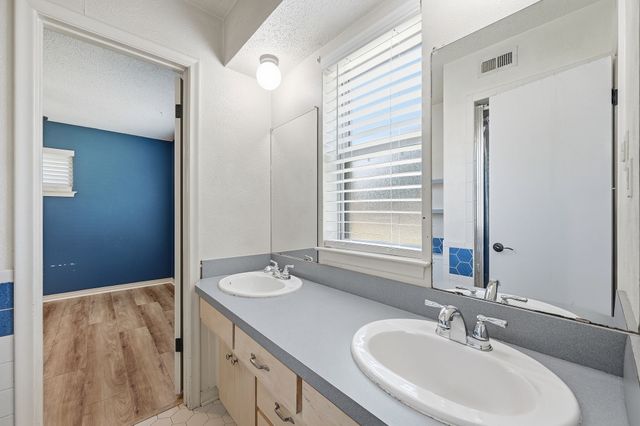 2506 Glen Court, Irving, TX 75062