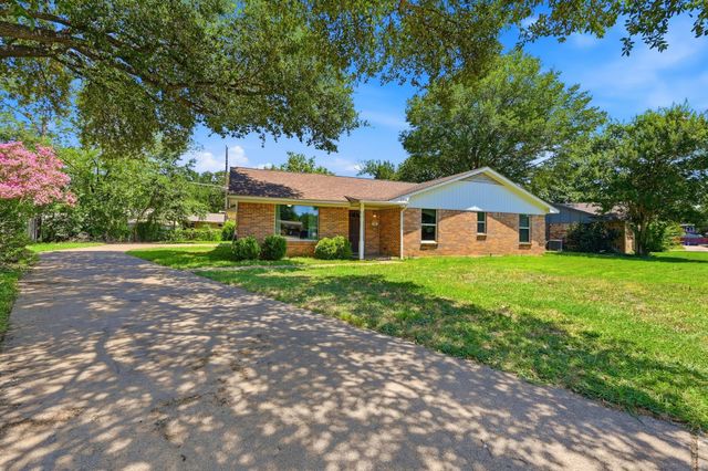 2506 Glen Court, Irving, TX 75062
