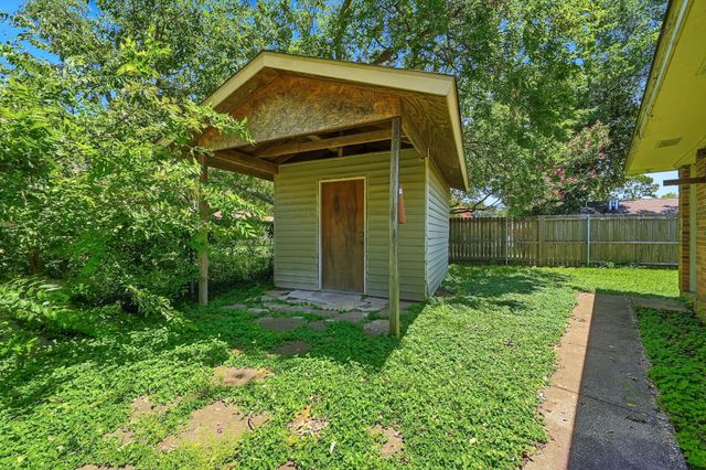2506 Glen Court, Irving, TX 75062