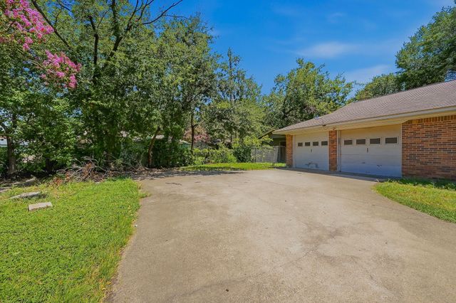 2506 Glen Court, Irving, TX 75062