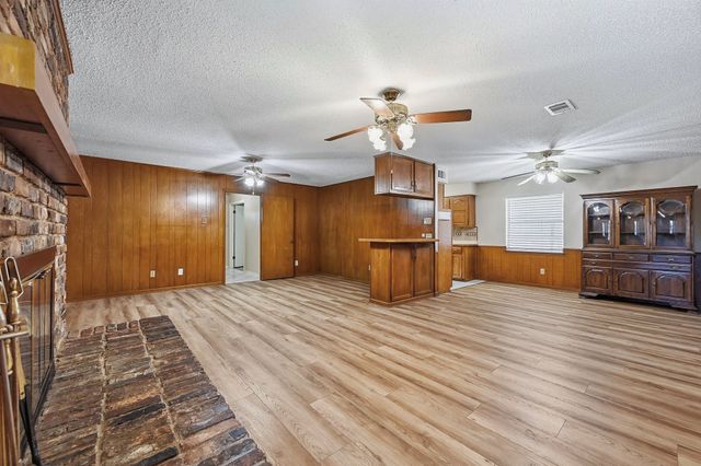 2506 Glen Court, Irving, TX 75062