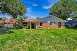 2506 Glen Court, Irving, TX 75062