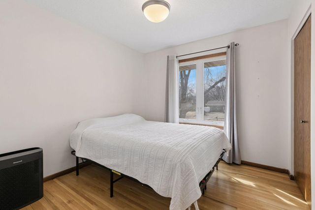 11205 River Hills Drive, Burnsville, MN 55337