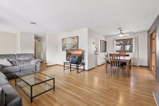 11205 River Hills Drive, Burnsville, MN 55337