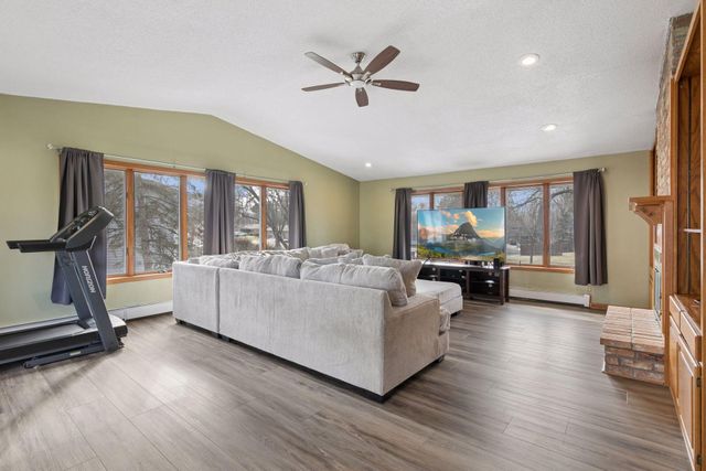 11205 River Hills Drive, Burnsville, MN 55337