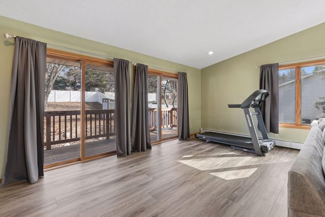 11205 River Hills Drive, Burnsville, MN 55337