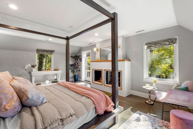 1125 West Roxbury Parkway, Brookline, MA 02467