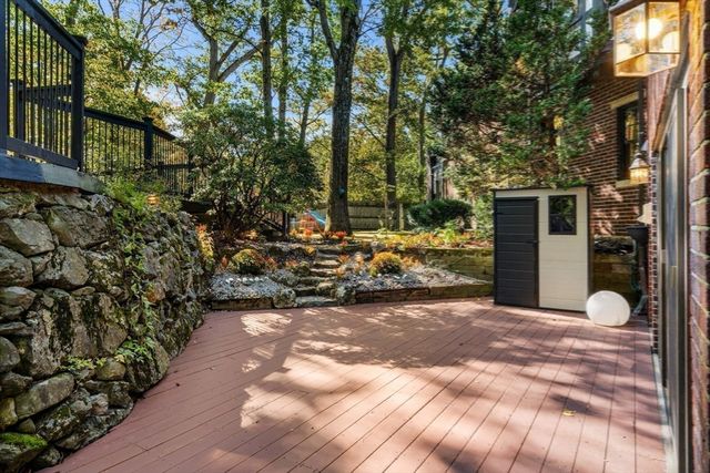 1125 West Roxbury Parkway, Brookline, MA 02467