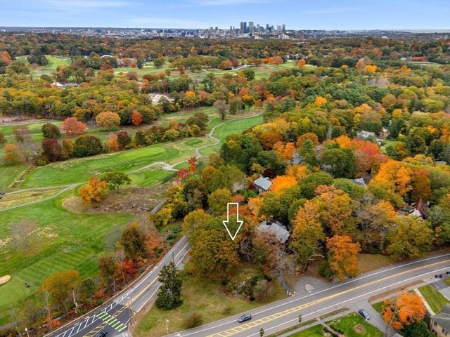 1125 West Roxbury Parkway, Brookline, MA 02467