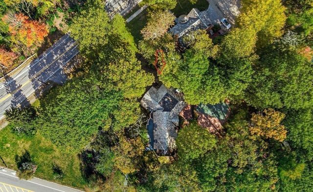 1125 West Roxbury Parkway, Brookline, MA 02467