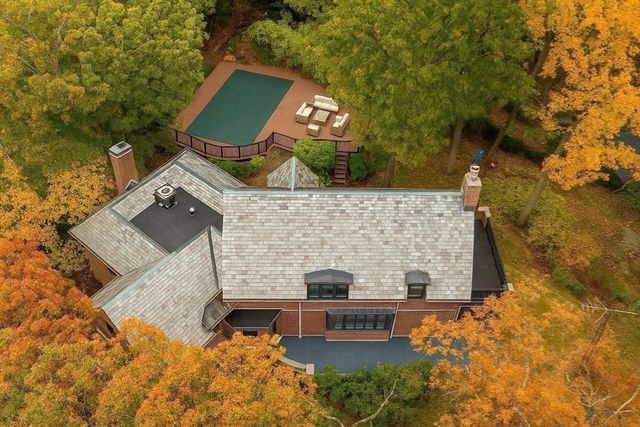 1125 West Roxbury Parkway, Brookline, MA 02467