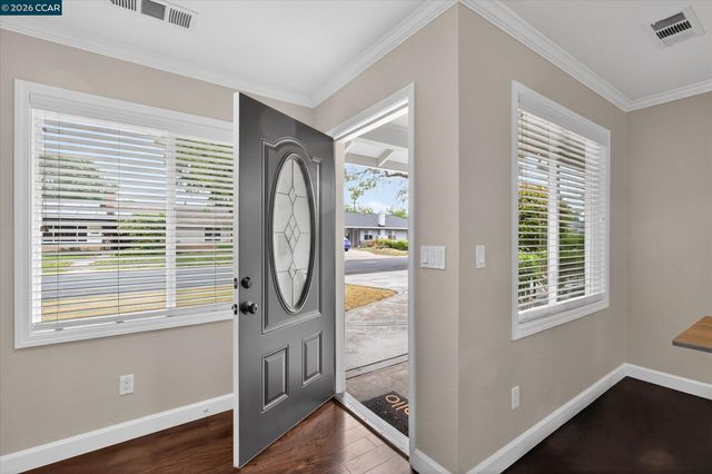 4092 Nulty Dr, Concord, CA 94521