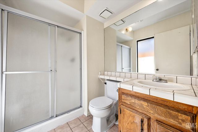 6916 Natchitoches Way, Bakersfield, CA 93309