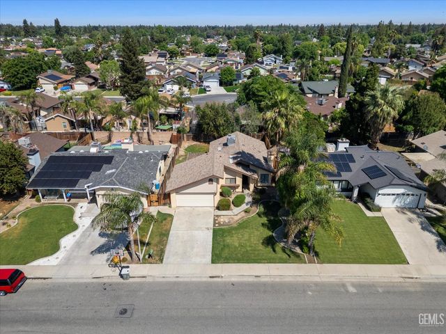 6916 Natchitoches Way, Bakersfield, CA 93309