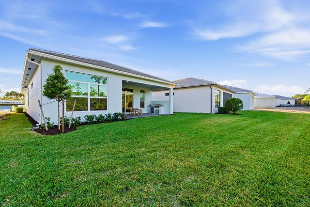 2929 SE Ashfield Drive, Port St. Lucie, Port St Lucie, FL 34984