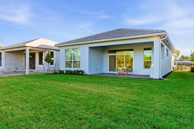 2929 SE Ashfield Drive, Port St. Lucie, Port St Lucie, FL 34984