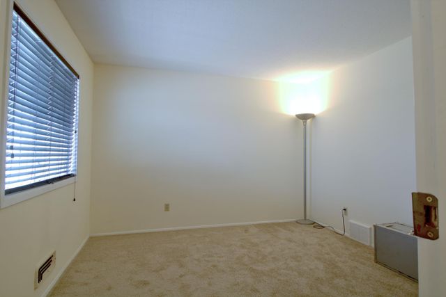 4041 W 125th Street 11, Savage, MN 55378