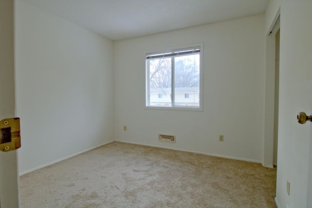 4041 W 125th Street 11, Savage, MN 55378