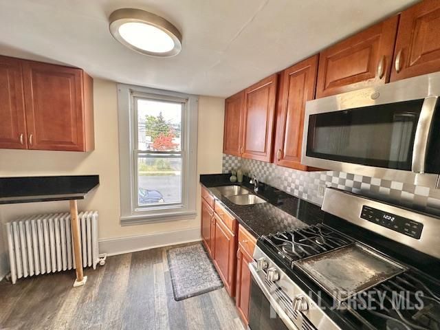 101 S Pine Avenue B, South Amboy, NJ 08879