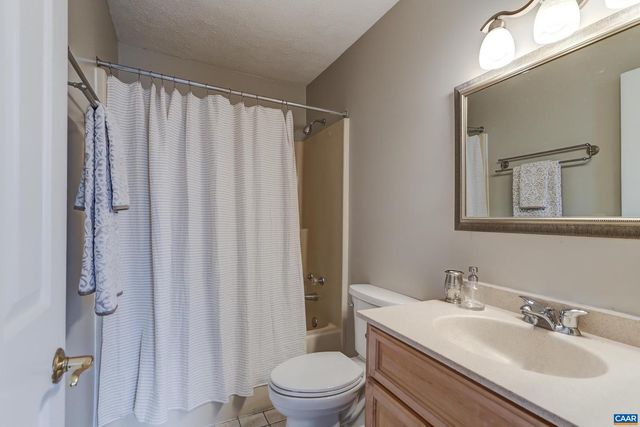 439 WYNRIDGE DR, Charlottesville, VA 22901