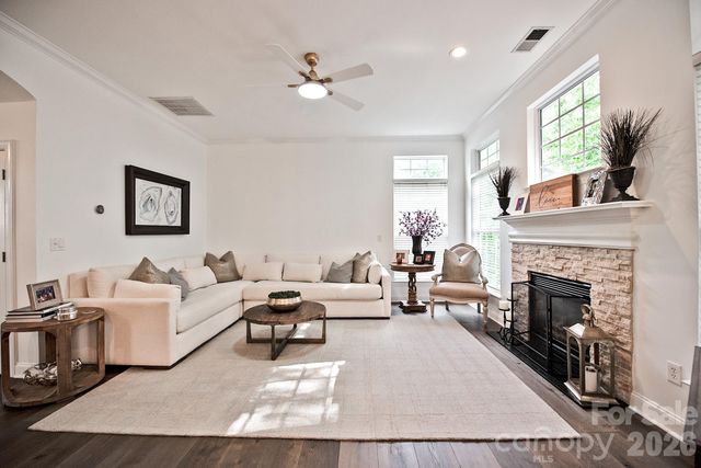 10912 Owl Nest Lane, Charlotte, NC 28277