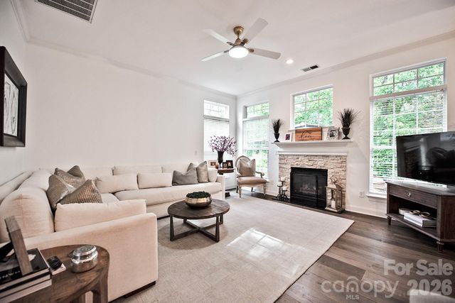 10912 Owl Nest Lane, Charlotte, NC 28277