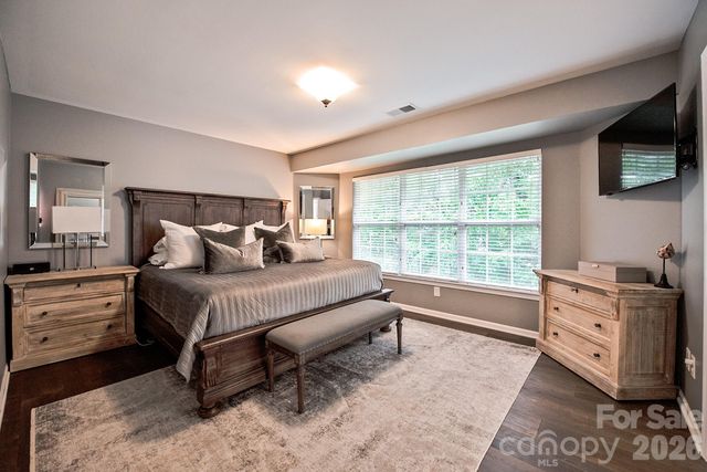 10912 Owl Nest Lane, Charlotte, NC 28277