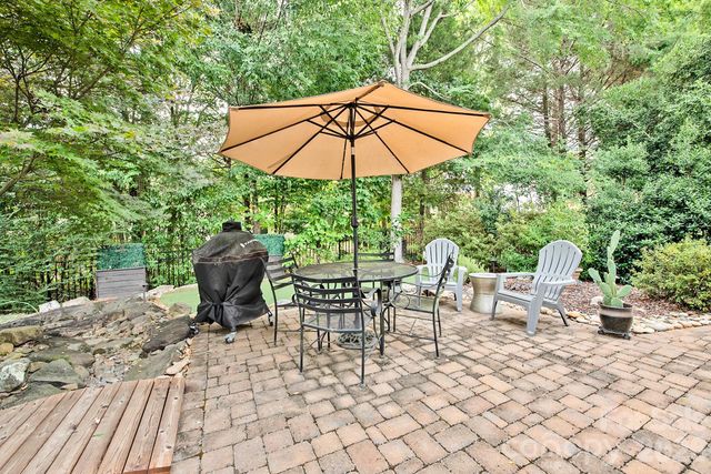 10912 Owl Nest Lane, Charlotte, NC 28277