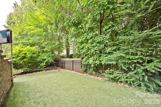 10912 Owl Nest Lane, Charlotte, NC 28277