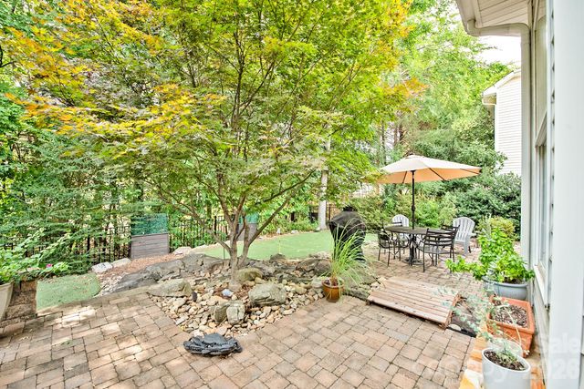 10912 Owl Nest Lane, Charlotte, NC 28277