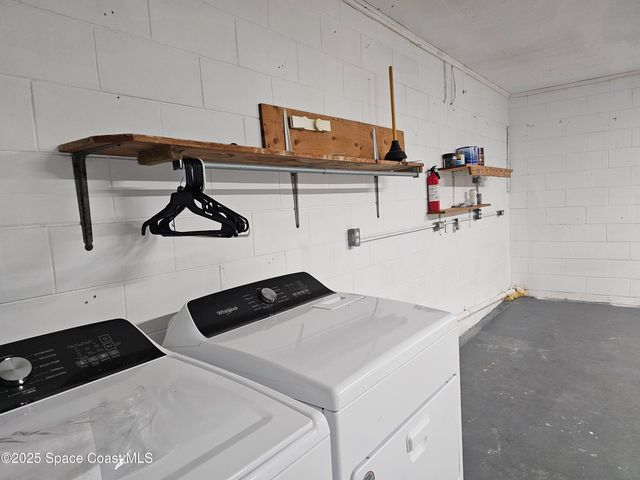 1735 E Central Avenue, Merritt Island, FL 32952
