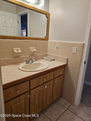 1735 E Central Avenue, Merritt Island, FL 32952