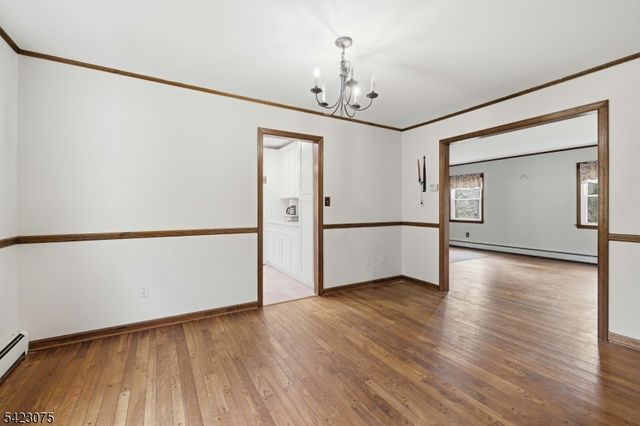 115 Upper Sunset Dr, Washington Twp., NJ 07853