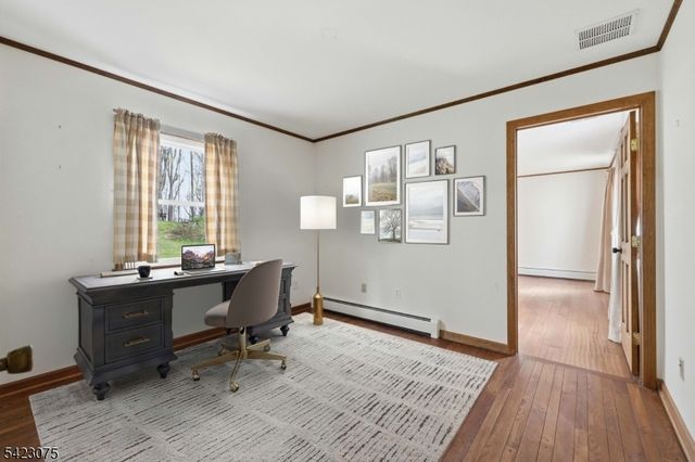 115 Upper Sunset Dr, Washington Twp., NJ 07853