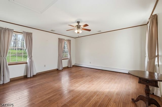 115 Upper Sunset Dr, Washington Twp., NJ 07853