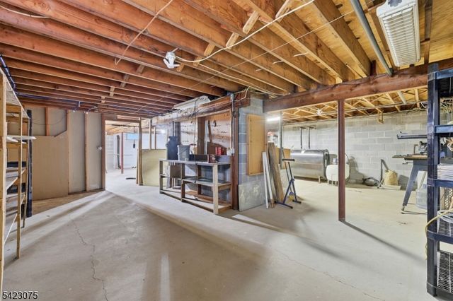 115 Upper Sunset Dr, Washington Twp., NJ 07853