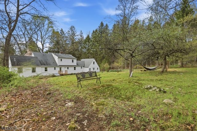 115 Upper Sunset Dr, Washington Twp., NJ 07853