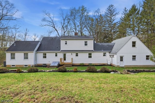 115 Upper Sunset Dr, Washington Twp., NJ 07853