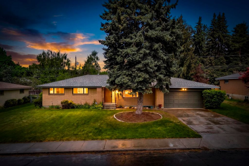 4116 W EXCELL Ave, Spokane, WA 99208
