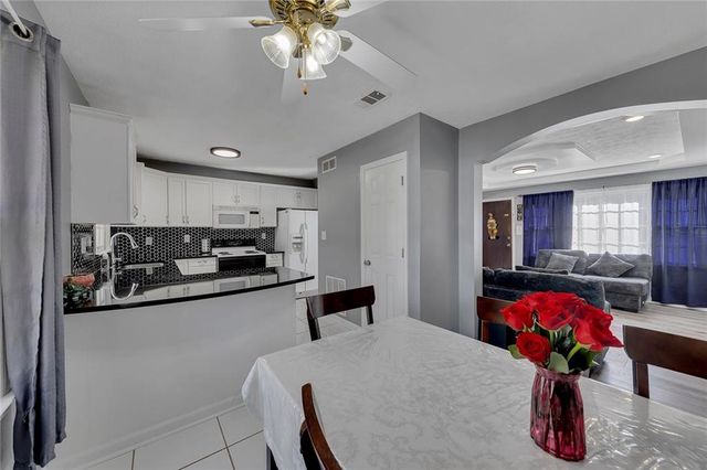 4385 Donegal Circle, Lithia Springs, GA 30122