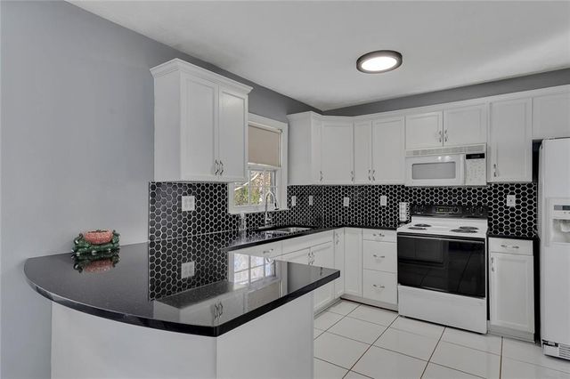 4385 Donegal Circle, Lithia Springs, GA 30122