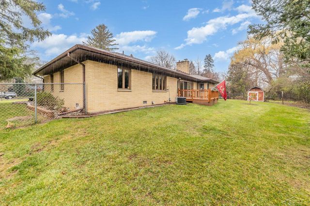 1270 Hemmeter Road, Saginaw, MI 48638